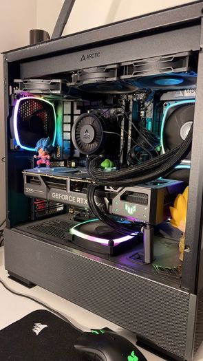 High-End TUF Gaming PC- RTX 5070 Ti OC Edition / Ryzen 7 9800X3D + AOC 27" Gaming Monitor