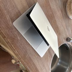 macbook pro 13 inch a1708 2017 two thunderbolt 3 ports