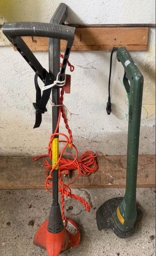 Garden Items - Watering Can / Hose / Wellies/ Strimmers x2