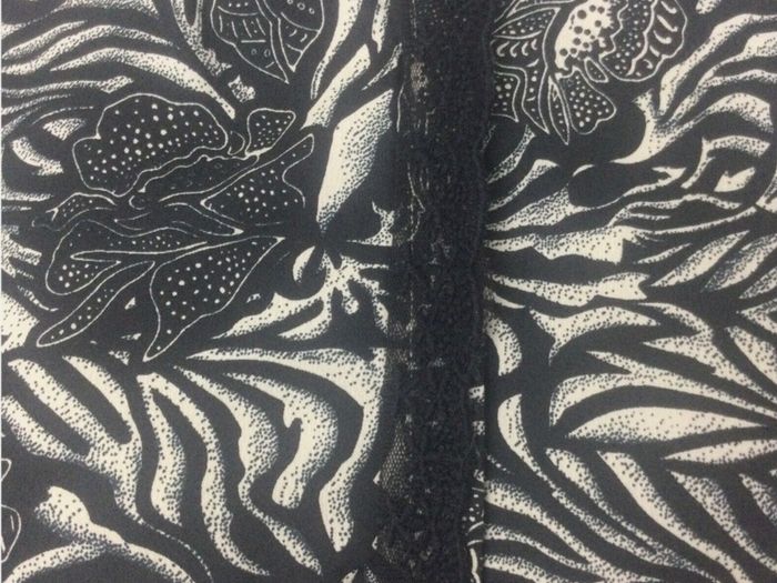 Daniel Hechter Ladies Black & White Long Sleeve Floral Print Blouse Uk 22 Includes Postage