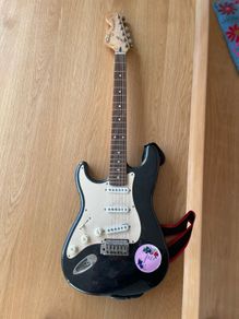 Guitar left handed for the next Bono extraordinare