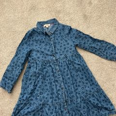 Girl dress