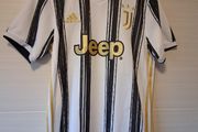 Juventus Jersey. Official Adidas Juventus FC Mens Home Jersey. Collect In Dublin Or Receive Via Post.
