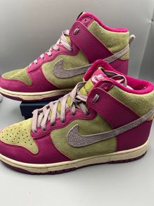 Women's Nike Dunk High - High Dynamic Berry - UK Size 6 EU 40