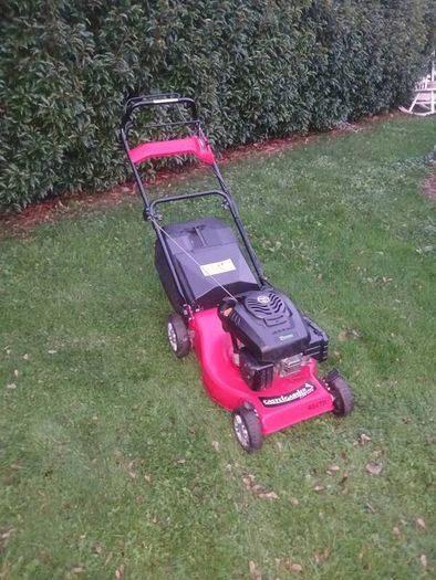 Castlegarden Self Drive Lawnmower