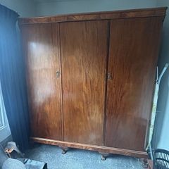 wardrobe