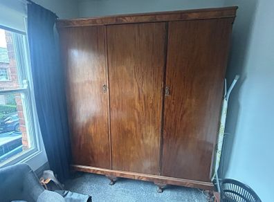 wardrobe
