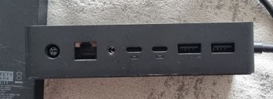 Microsoft Surface Dock 2