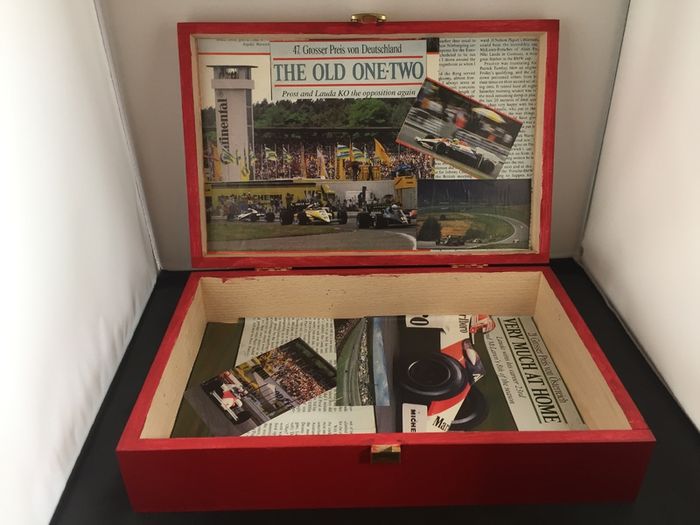 Formula 1 Racing Valet Box
