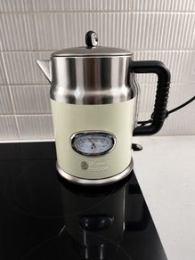 Russell Hobbs Kettle, retro cream