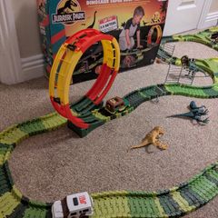 Jurassic Park Dinosaur Super Loop Race Track Set