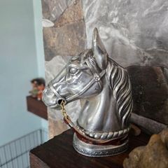 horse head lighter working