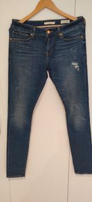 Levi's women's jeans