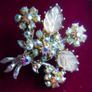 Vintage  1950s Hollycraft Aurora Borealis Rhinestone Floral Spray Brooch Image 7