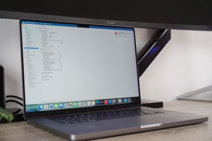 MacBook Pro 16" 32GB | 2021 | M1 Pro | 512GB