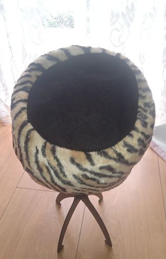 Beautiful vintage style hat