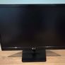LG TV 21.5 Inch - Excellent Condition Image 2