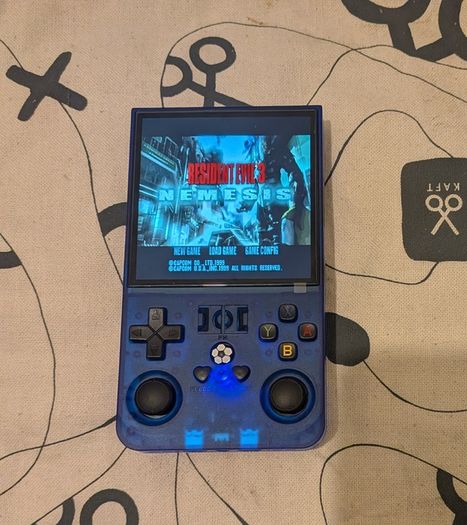 R36Max 128GB Game Console - Genuine Rockchip- Brand New - price firm