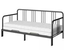 IKEA Fyresdal daybed - converts from single to double