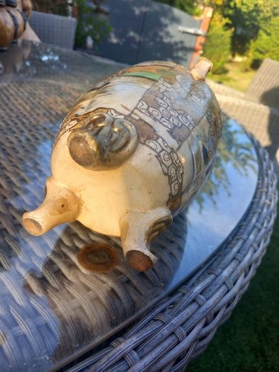 Pretty antique Japanese vase, damaged, D18