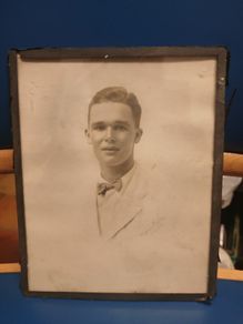 Old portrait photograph (Madras)