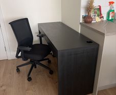 ikea desk and swivel chair in perfect condition