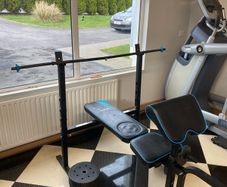 Bench press with 35kg weight