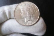 1922 US Silver Peace Dollar Coin