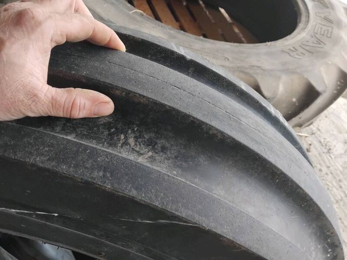 Tyres off ford 7610's