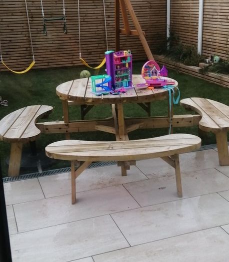 8 Seater Heavy Duty Table