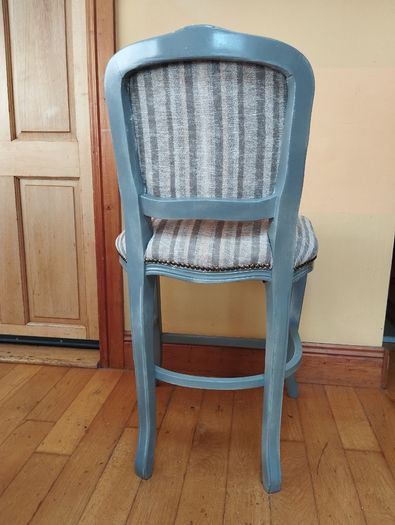 French rustic-style high chair/counter chair