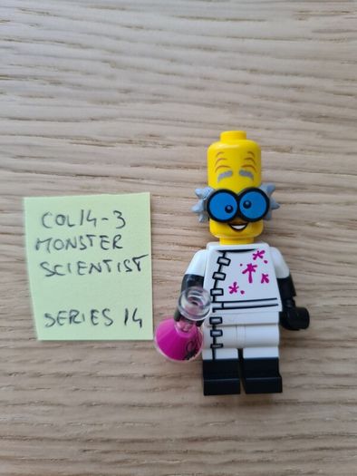 lego col14-3 monster scientist, collectible series 14
