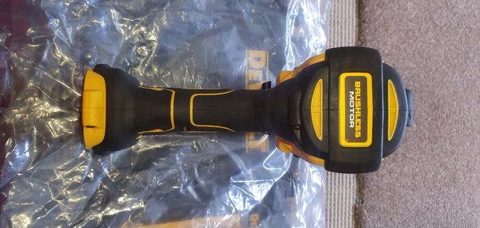 DeWalt 18V XR Brushless 1/2 Impact Wrench Bare Unit