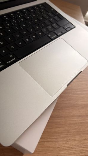 Apple MacBook Pro m2 pro | mint condition | 16gb RAN | 512ssd | 14 inch