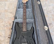 Fender American Standard Stratocaster HSS USA 2012 + Hard Case & Fender Strap
