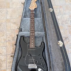 Fender American Standard Stratocaster HSS USA 2012 + Hard Case & Fender Strap