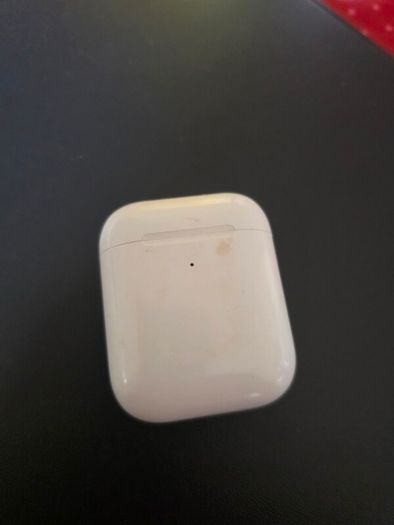 Apple Airpods A1938 2nd Gen Wireless Case