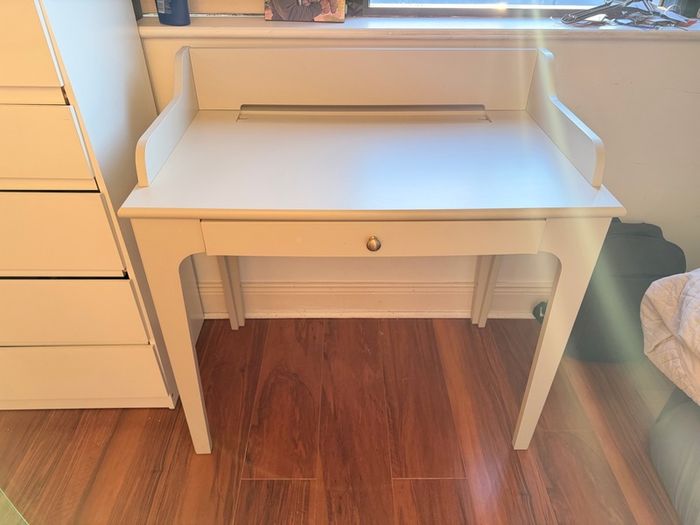White Desk