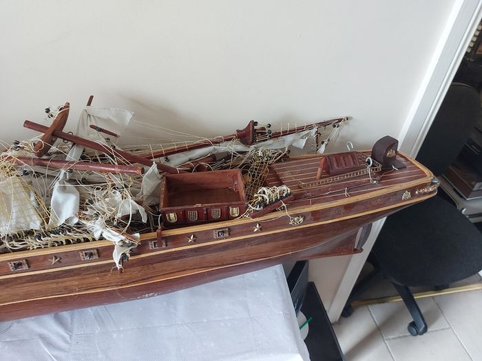 Large Timber  crafted model of the Cutty Sark, A speedy Clipper Sailboat that transported TEA in the late 19thy century