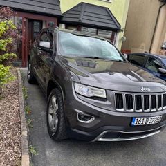 Crew Cab Jeep Grand Cherokee Limited+ 4X4