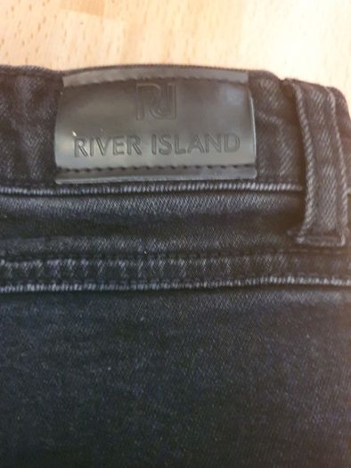 Jeans 2 Pair from River Island .. Age: 11 years ..  Colour: Black .. Now Reduced 10.00euro for Both
