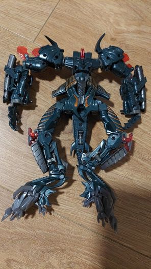 Transformer / toy / Fallen