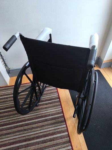 Drive Devilbiss Black Sport Wheelchair self propel 24 inch wheels