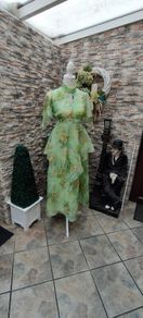 Vintage 70s John Bentley Irish Designer green chiffon Party dress size 6 or 8