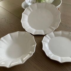 Dinnerware