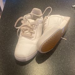 Adidas spikeless golf shoes