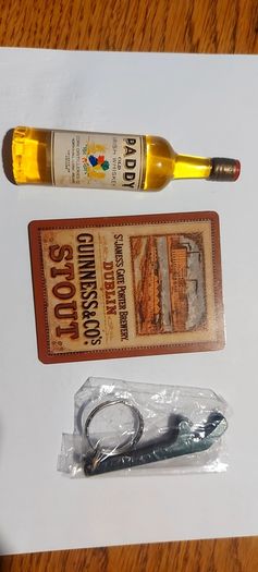 2 x fridge magnets and heineken key ring job lot. ,1 x of paddy advertising bottle magnet ,1x of Guinness magnet, 1 x heineken bottle opener key ring,jot lot ,free shipping within Ireland, or if buyer collects cheaper,,thank you
