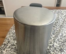 Pedal bin- small