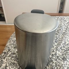 Pedal bin- small