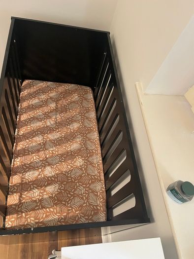 Tom Cot crib
